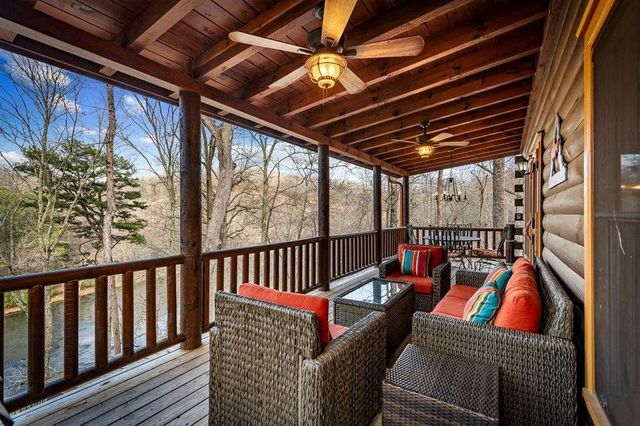 76 Fish Trap Road, Blue Ridge, GA 30513