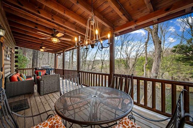 76 Fish Trap Road, Blue Ridge, GA 30513