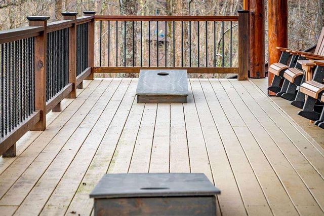 76 Fish Trap Road, Blue Ridge, GA 30513