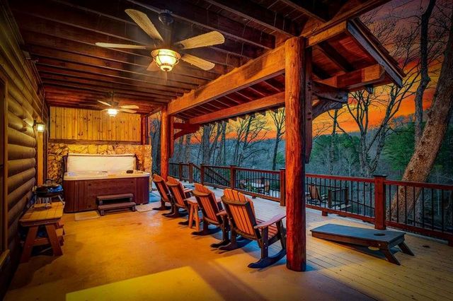 76 Fish Trap Road, Blue Ridge, GA 30513