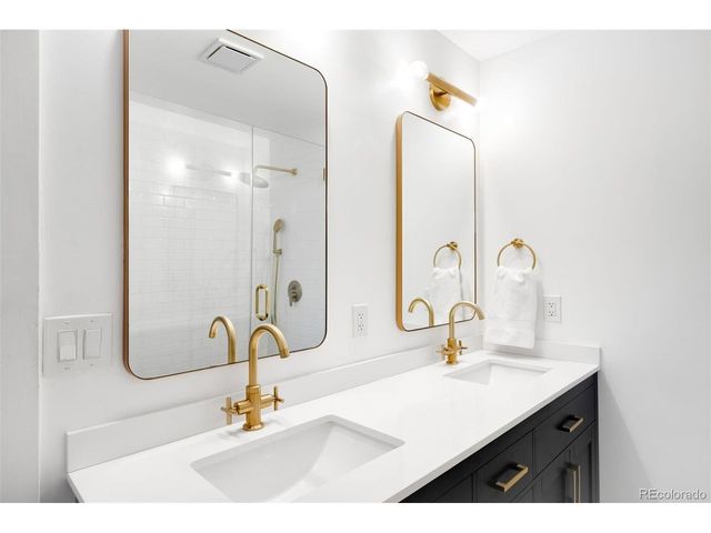 1013 Adams St, Denver, CO 80206