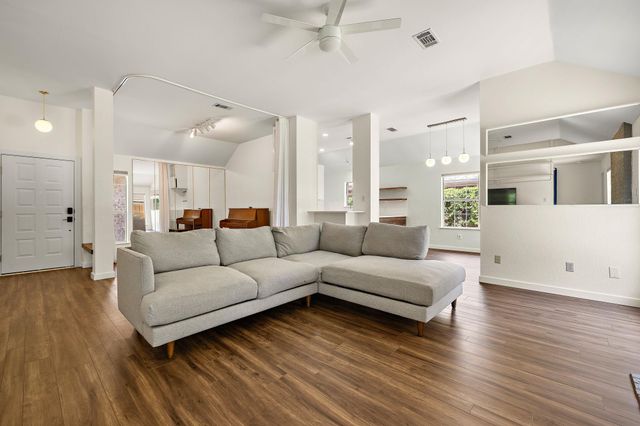 2305 Willow WAY, Round Rock, TX 78664