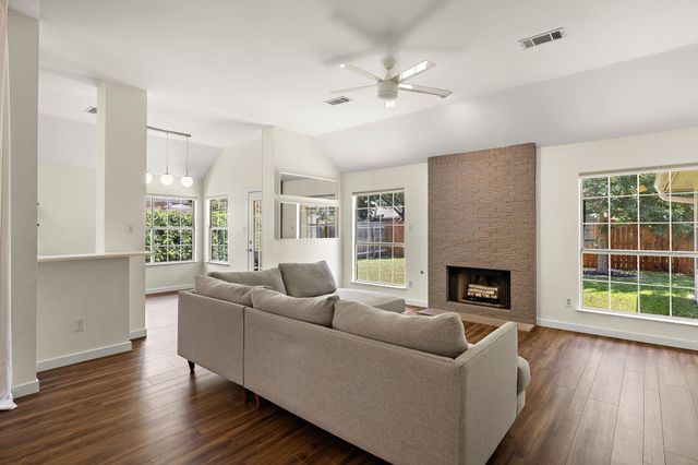 2305 Willow WAY, Round Rock, TX 78664