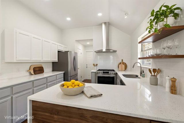 2305 Willow WAY, Round Rock, TX 78664