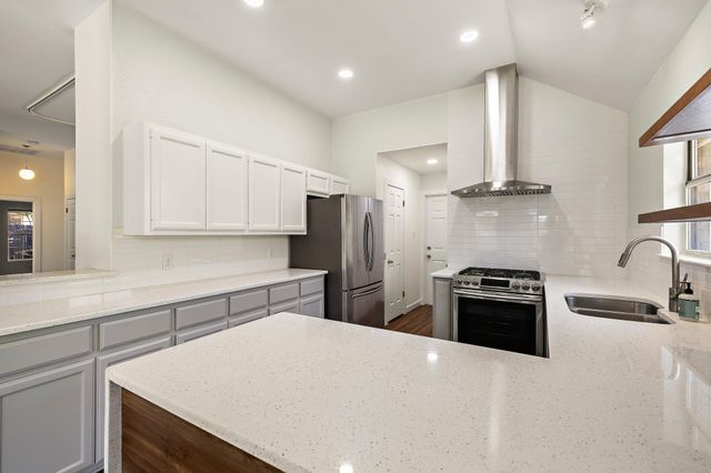2305 Willow WAY, Round Rock, TX 78664