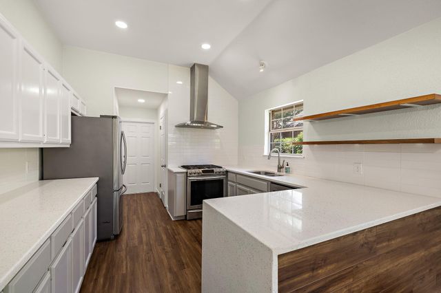 2305 Willow WAY, Round Rock, TX 78664