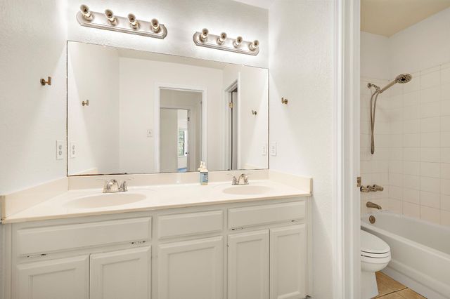 2305 Willow WAY, Round Rock, TX 78664