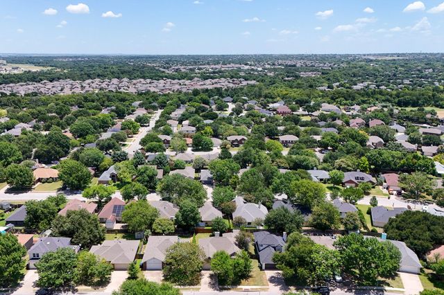 2305 Willow WAY, Round Rock, TX 78664