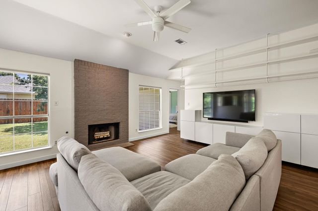 2305 Willow WAY, Round Rock, TX 78664