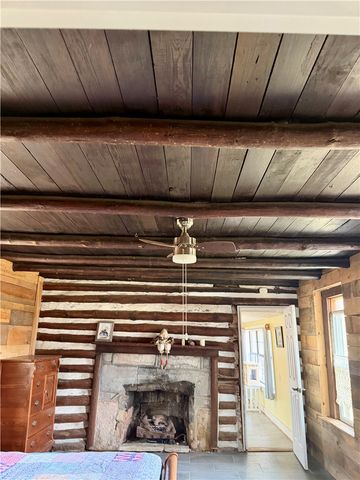 2128 County Road 329, Eureka Springs, AR 72632