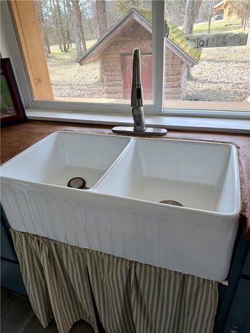 2128 County Road 329, Eureka Springs, AR 72632