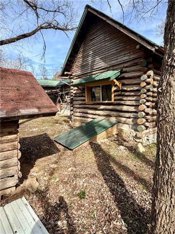 2128 County Road 329, Eureka Springs, AR 72632