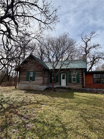 2128 County Road 329, Eureka Springs, AR 72632