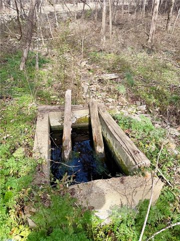 2128 County Road 329, Eureka Springs, AR 72632