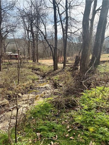2128 County Road 329, Eureka Springs, AR 72632
