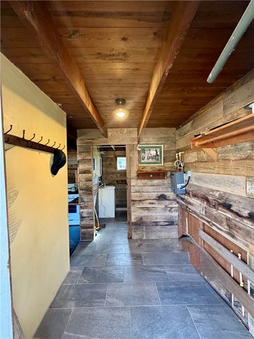 2128 County Road 329, Eureka Springs, AR 72632