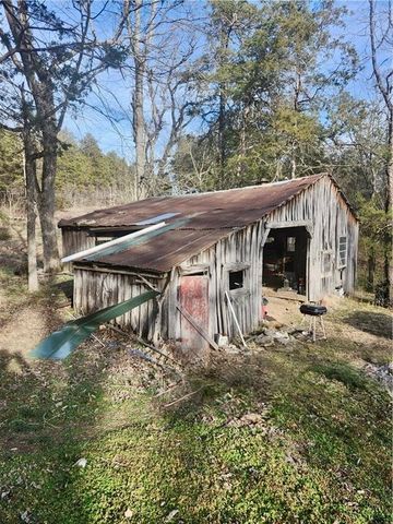 2128 County Road 329, Eureka Springs, AR 72632