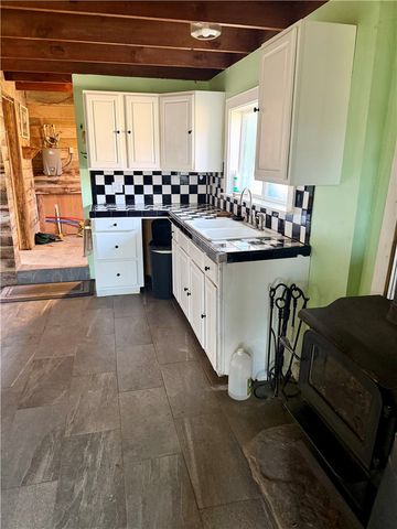 2128 County Road 329, Eureka Springs, AR 72632