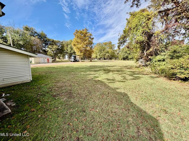 323 S Ruby Avenue, Ruleville, MS 38771