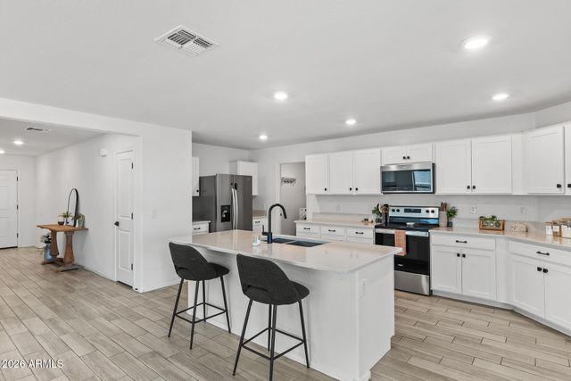 516 E MOUNTAIN VIEW Drive, Avondale, AZ 85323