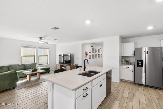 516 E MOUNTAIN VIEW Drive, Avondale, AZ 85323