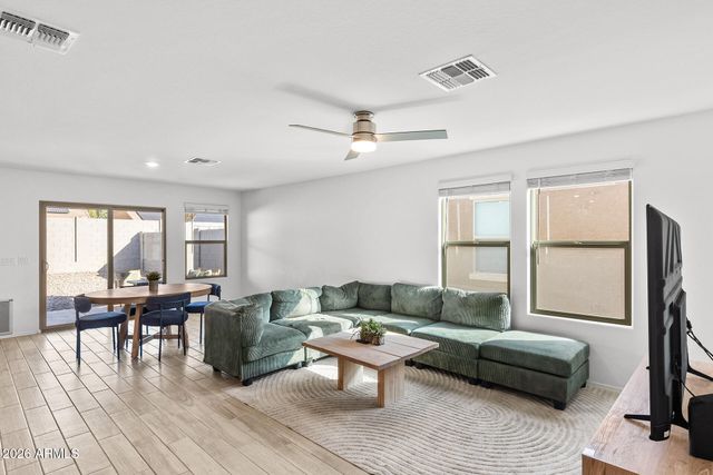 516 E MOUNTAIN VIEW Drive, Avondale, AZ 85323