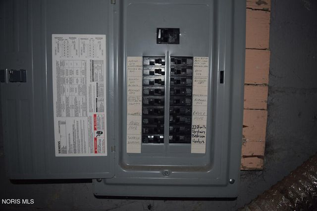 824 N University Avenue, Toledo, OH 43607