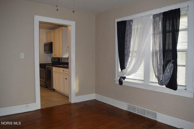 824 N University Avenue, Toledo, OH 43607