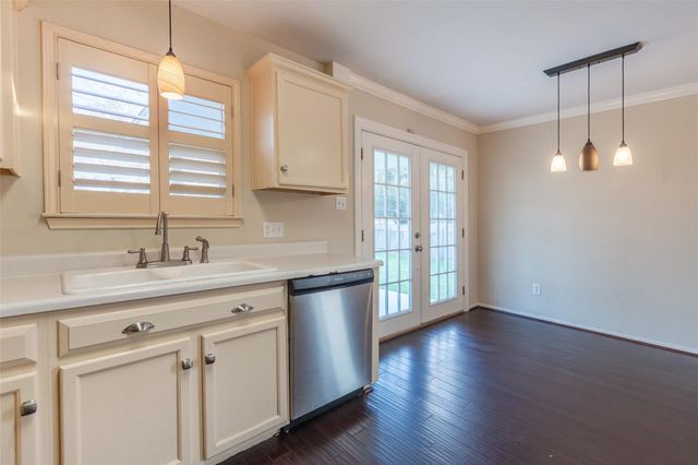 7700 Portland TRL, Austin, TX 78729