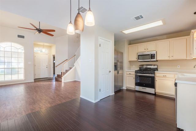 7700 Portland TRL, Austin, TX 78729