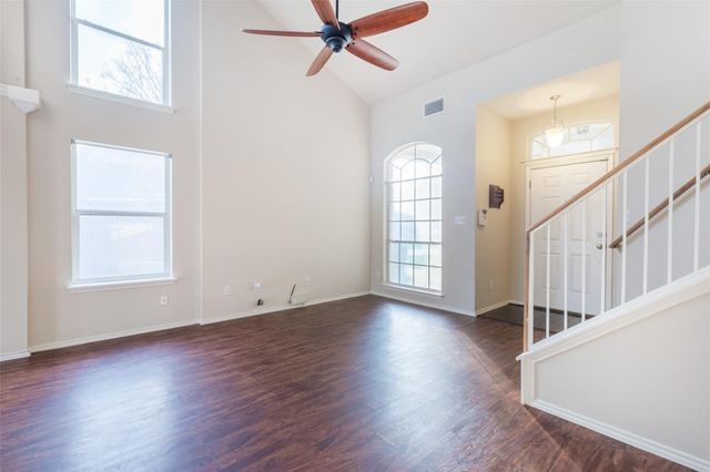 7700 Portland TRL, Austin, TX 78729