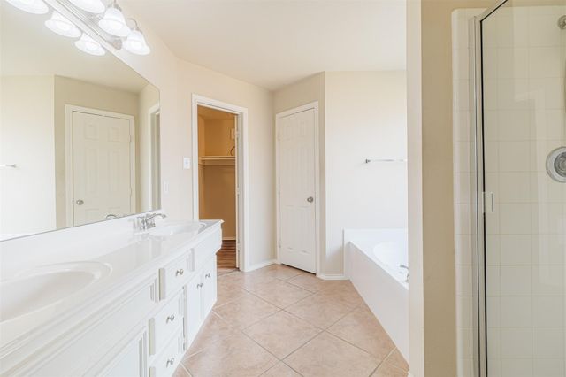 8714 Ridgebury Circle, Houston, TX 77095