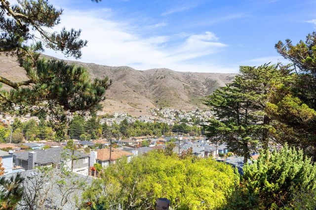 843 Larch Avenue, South San Francisco, CA 94080