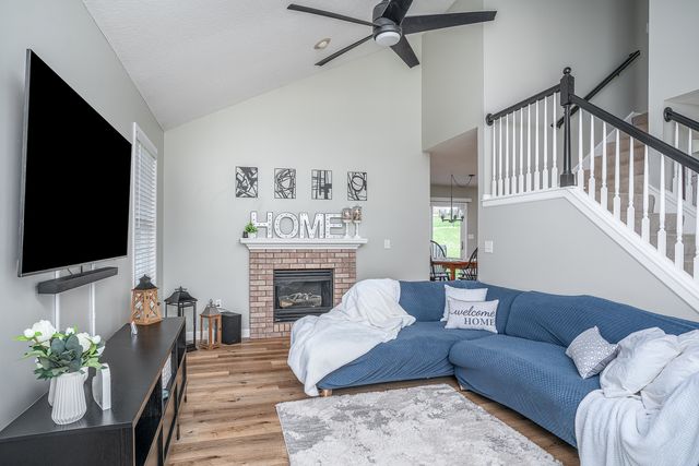 76 Parkview Drive, Eldridge, IA 52748