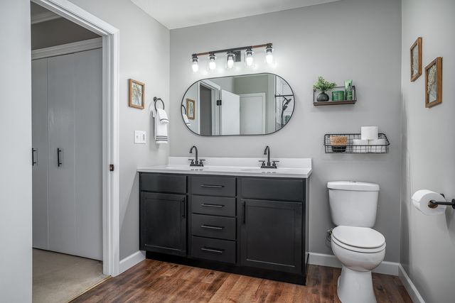 76 Parkview Drive, Eldridge, IA 52748