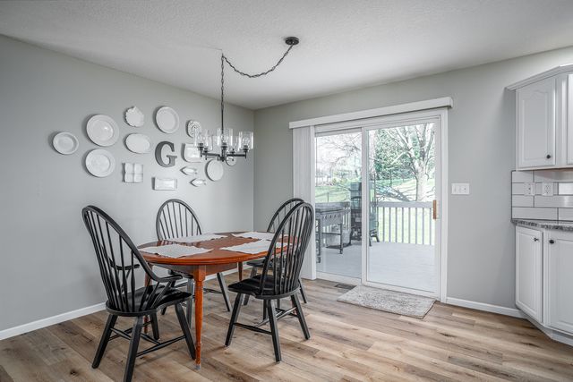 76 Parkview Drive, Eldridge, IA 52748