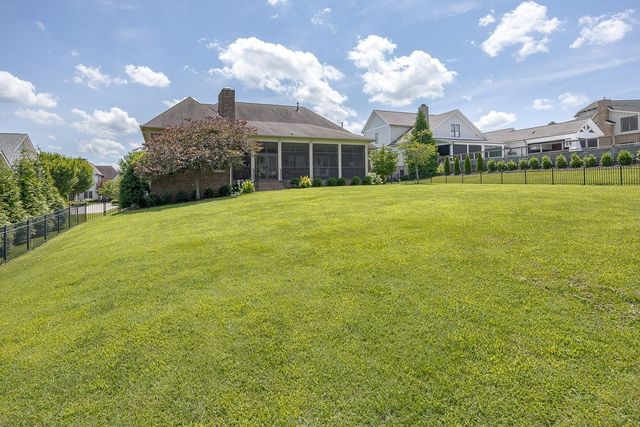 7216 Wildings Blvd, College Grove, TN 37046