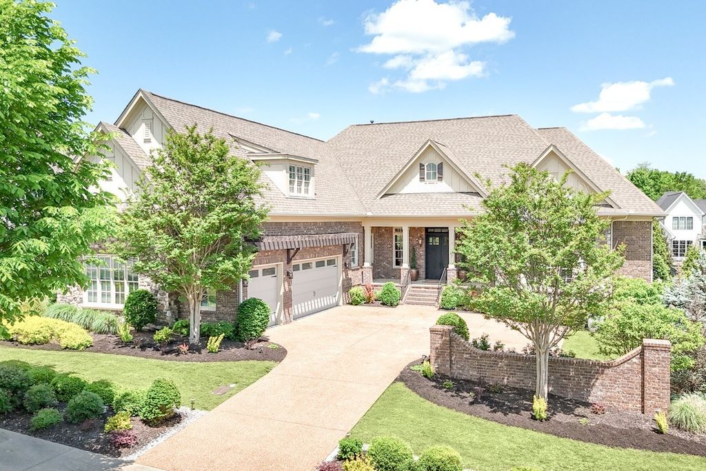 7216 Wildings Blvd, College Grove, TN 37046
