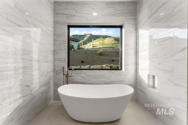 3750 E Barber Drive, Boise, ID 83716
