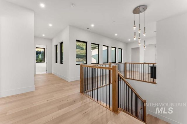 3750 E Barber Drive, Boise, ID 83716