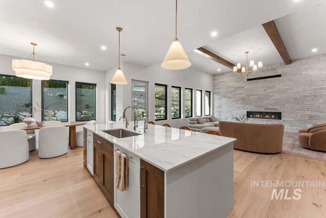 3750 E Barber Drive, Boise, ID 83716