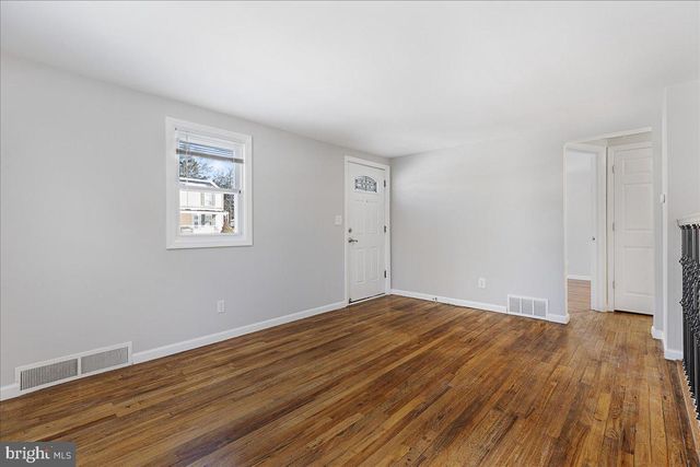 43 IOWANA AVE, Ewing, NJ 08638