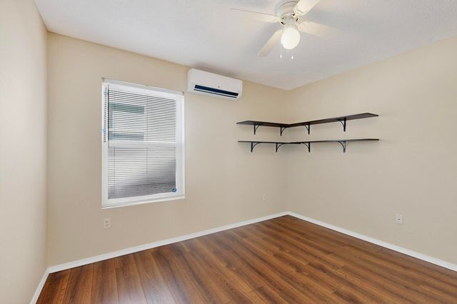 5609 MESA RIDGE Road NW, Albuquerque, NM 87114