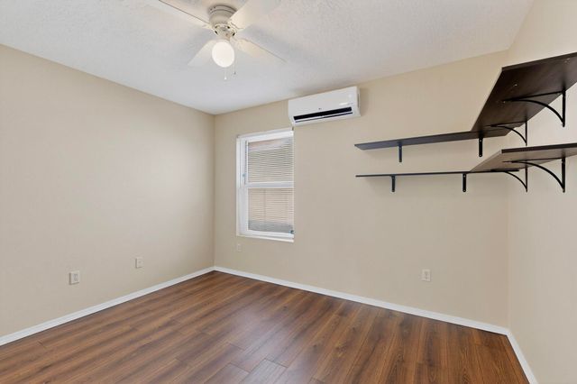 5609 MESA RIDGE Road NW, Albuquerque, NM 87114