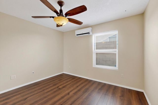 5609 MESA RIDGE Road NW, Albuquerque, NM 87114