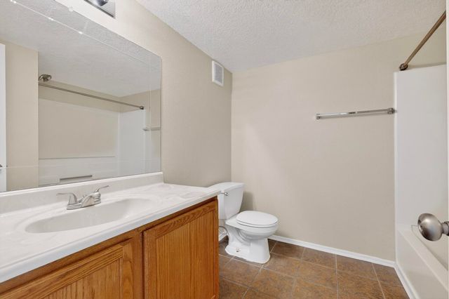 5609 MESA RIDGE Road NW, Albuquerque, NM 87114