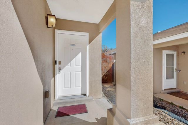 5609 MESA RIDGE Road NW, Albuquerque, NM 87114