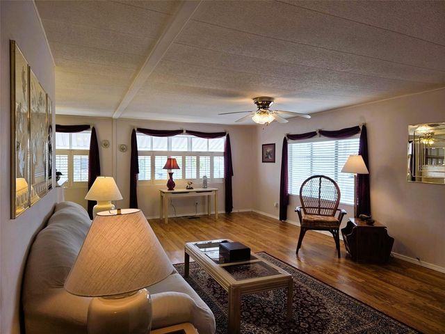 302 OAKWOOD BOULEVARD W, Sarasota, FL 34237