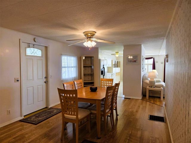 302 OAKWOOD BOULEVARD W, Sarasota, FL 34237