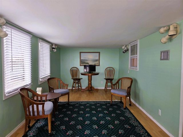 302 OAKWOOD BOULEVARD W, Sarasota, FL 34237